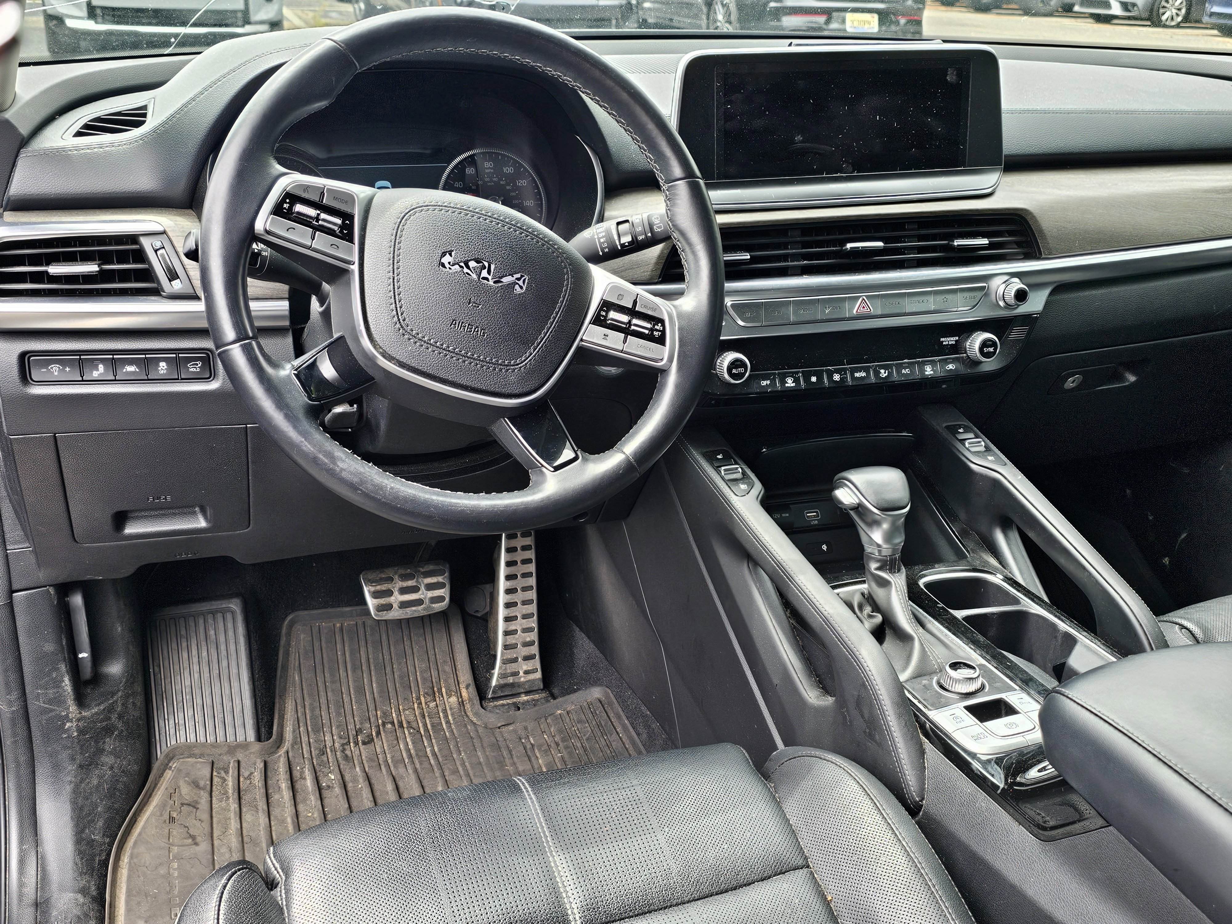 Used 2022 Black Copper Kia SX image 15