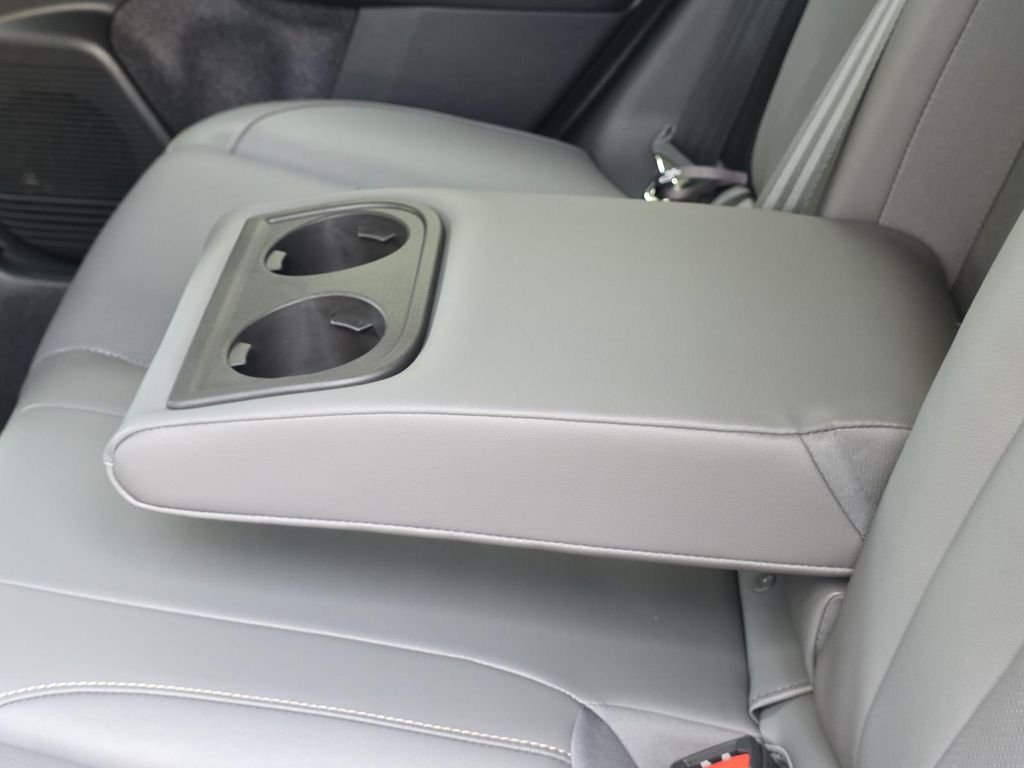 2026 Subaru Outback Limited - Photo 12