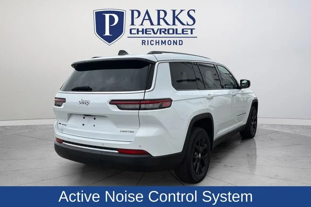 Used 2022 White Jeep Limited image 8