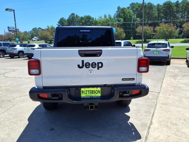 Used 2023 White Jeep  image 3