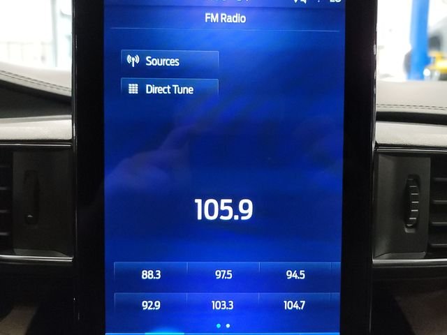 Used 2022 Red Metallic Ford Platinum image 6