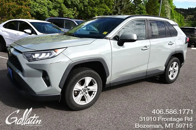 2020 Toyota RAV4 XLE
