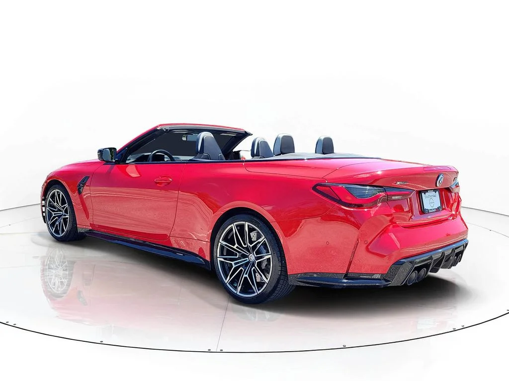 Used 2023  BMW Competition image 6