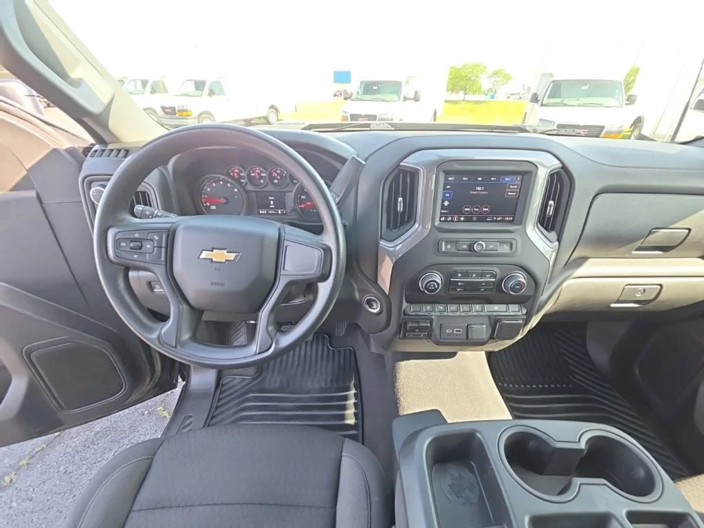 2024 Chevrolet Silverado 2500HD Custom - Photo 31