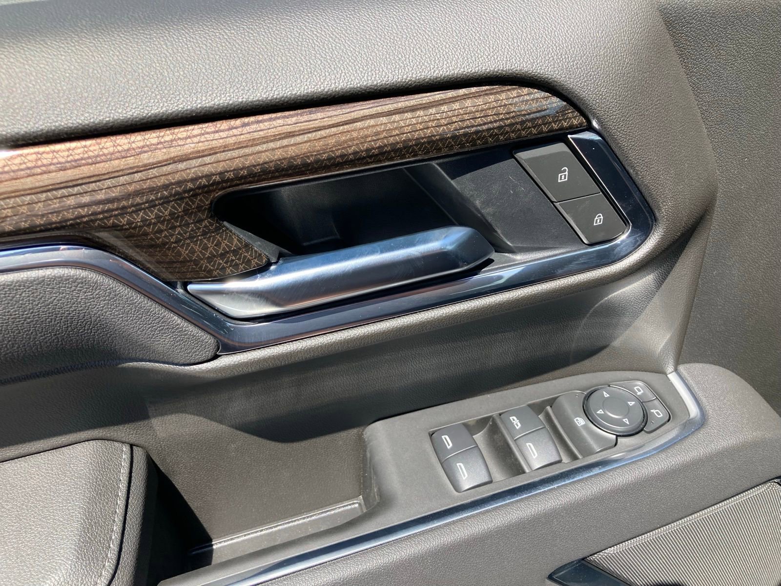 2025 Chevrolet Silverado 1500 LT - Photo 14