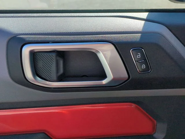 Used 2022 Red Ford Base image 13
