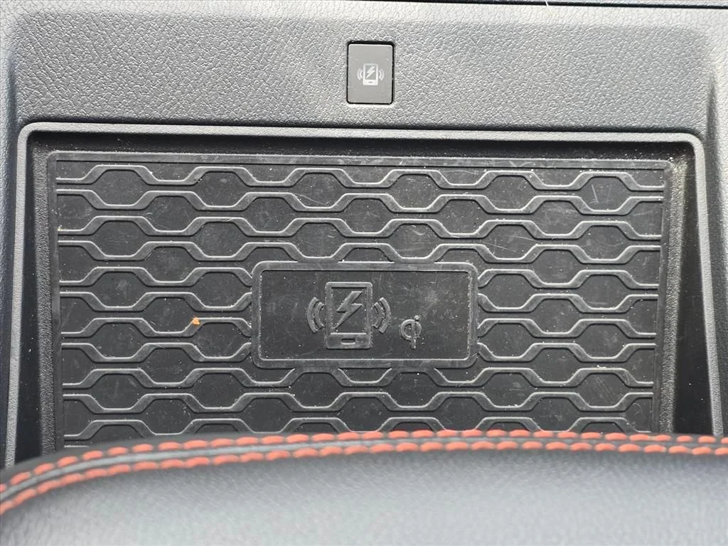 Used 2025 White Nissan PRO-X image 19