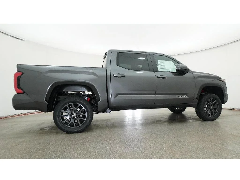 New 2026 Magnetic Gray Metallic Toyota Platinum image 26