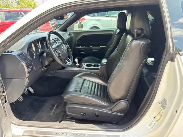 Used 2014 Bright White Clearcoat Dodge R/T Plus image 16