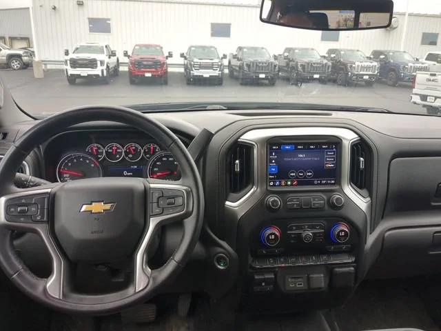 Used 2021 BLACK Chevrolet LT image 15