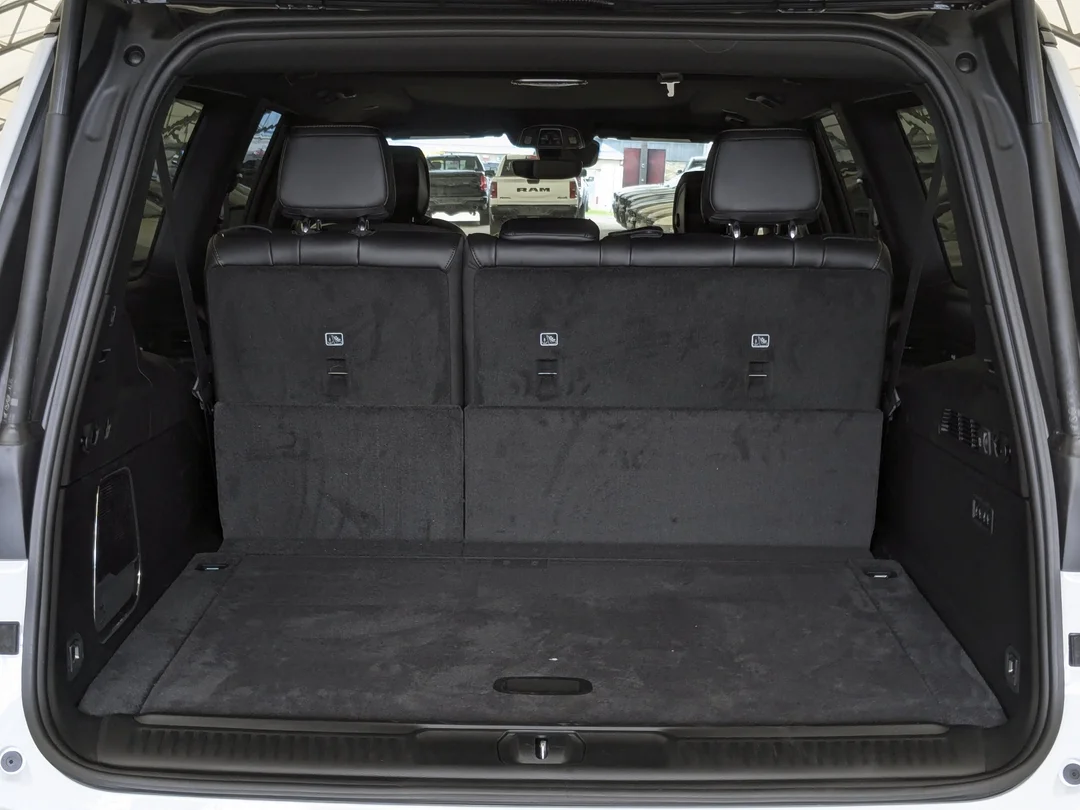 New 2026 White Jeep 85th Anniversary - - McIntosh 19 Spkr Audio - 3 Panel Sunroof - 22 Wheels - Surround View & More! image 32