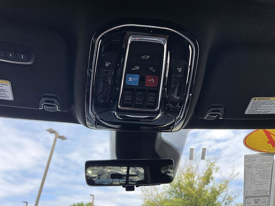 Used 2024 Diamond Black Crystal Pearlcoat Jeep Series II image 18