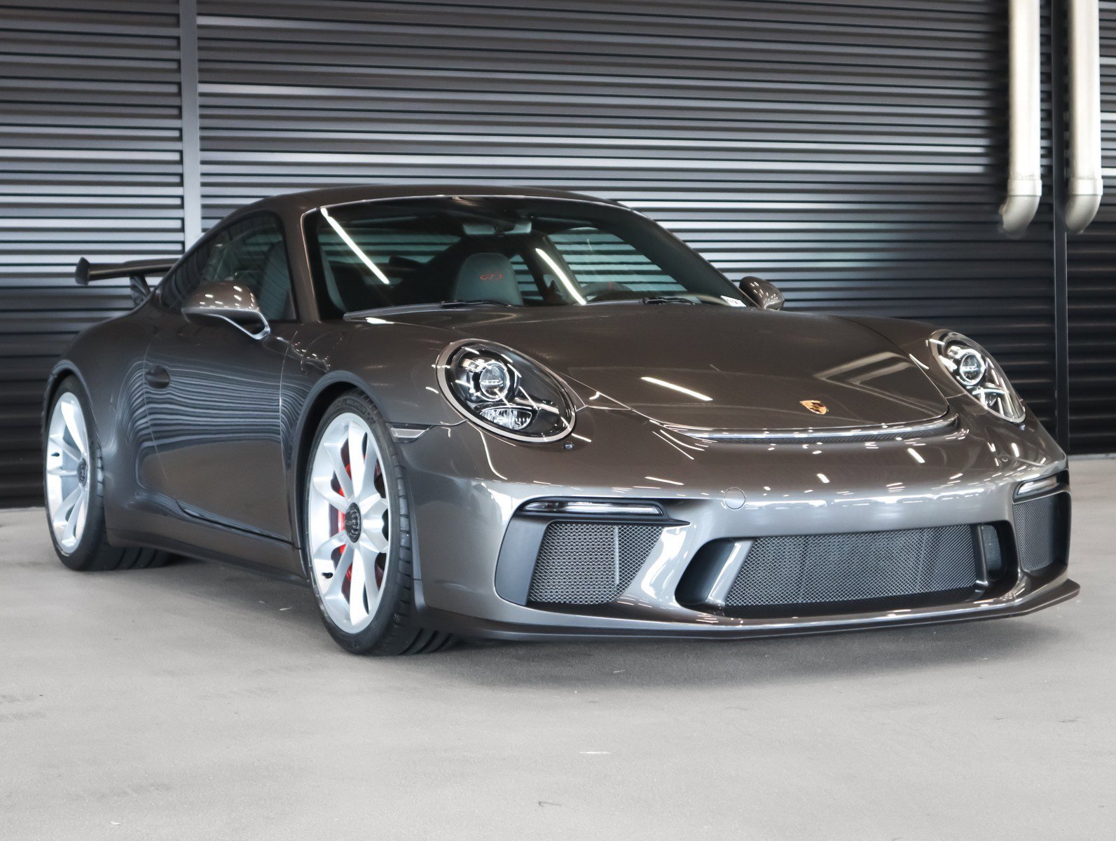 Used 2018 Agate Grey Metallic Porsche GT3 Coupe image 7