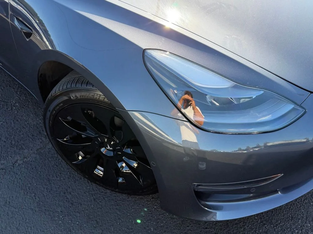 Used 2022 Midnight Silver Metallic Tesla Long Range image 2