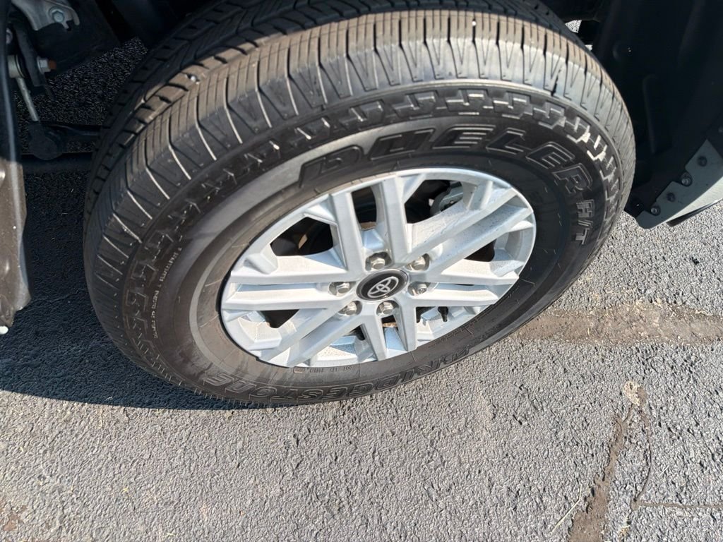 Used 2026  Toyota SR5 image 11