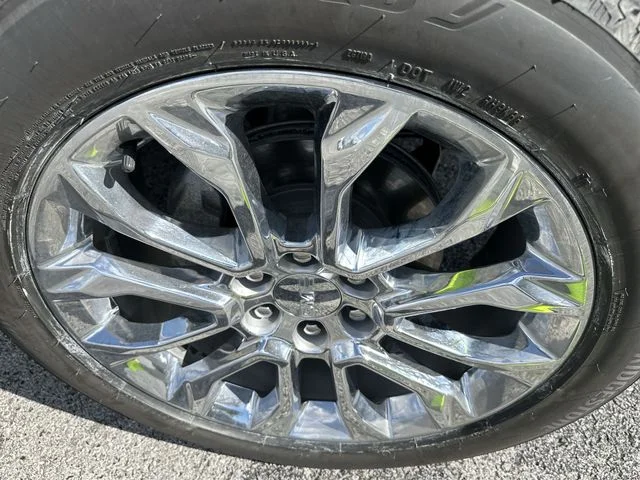 Used 2024 Black GMC AT4 image 21