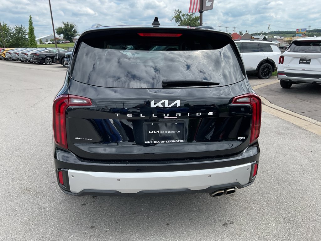 Certified Used 2024 Ebony Black Kia S image 9