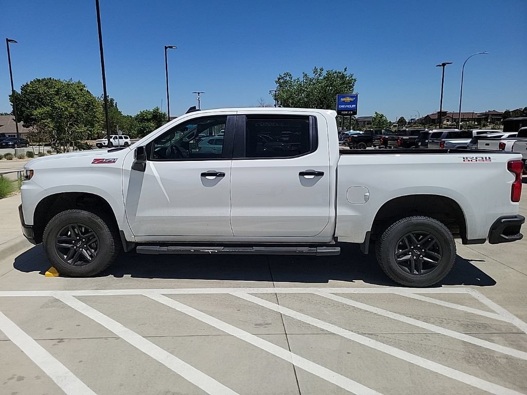 Used 2022 Summit White Chevrolet LT Trail Boss image 11