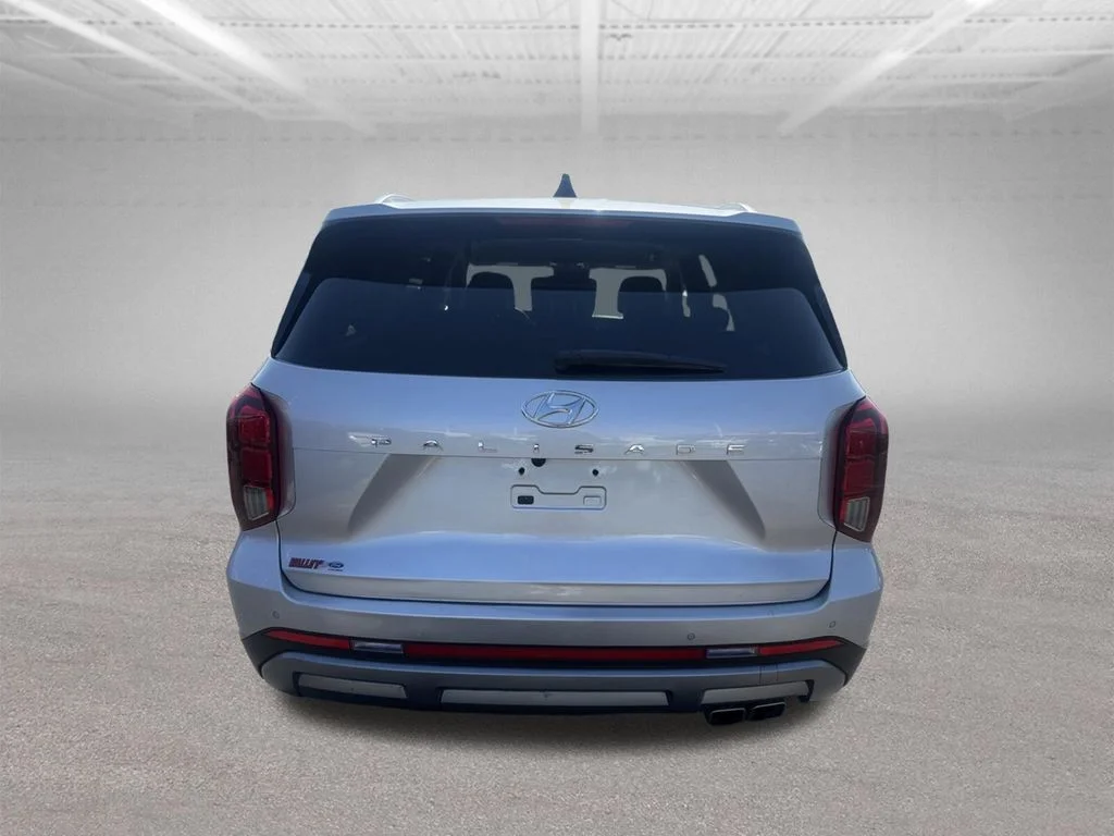Certified Used 2025 Silver Hyundai SEL image 4