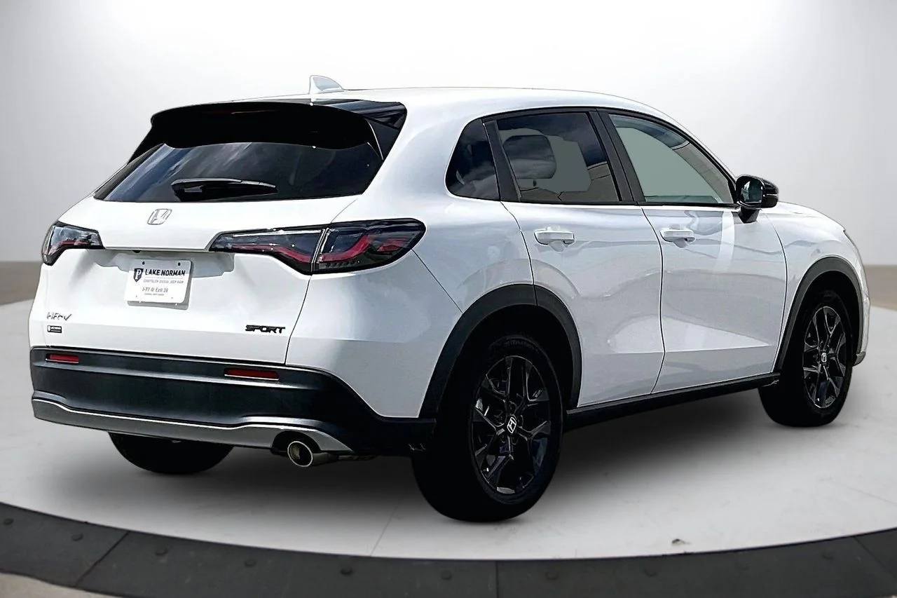 Certified Used 2023  Honda Sport image 8