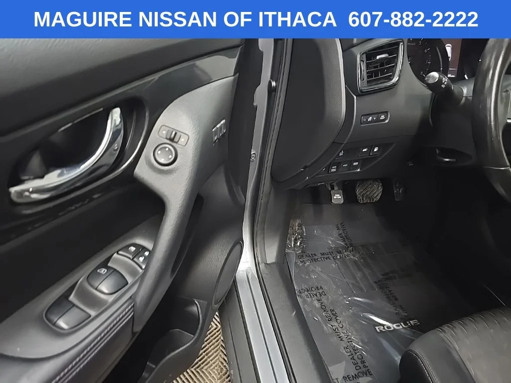 Used 2018 Gray Nissan SV image 29