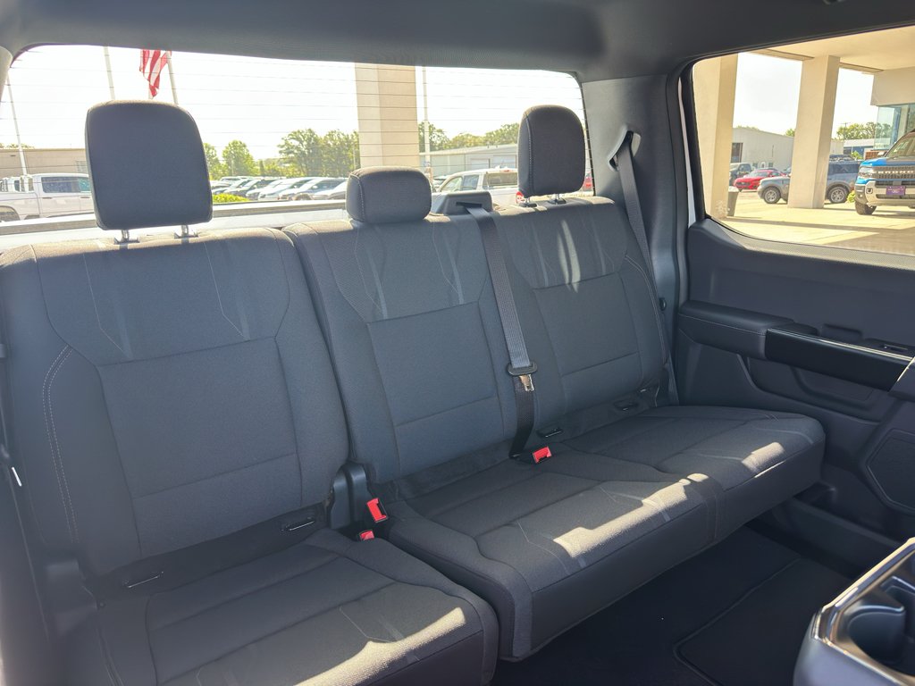 New 2026 Oxford White Ford STX® image 32