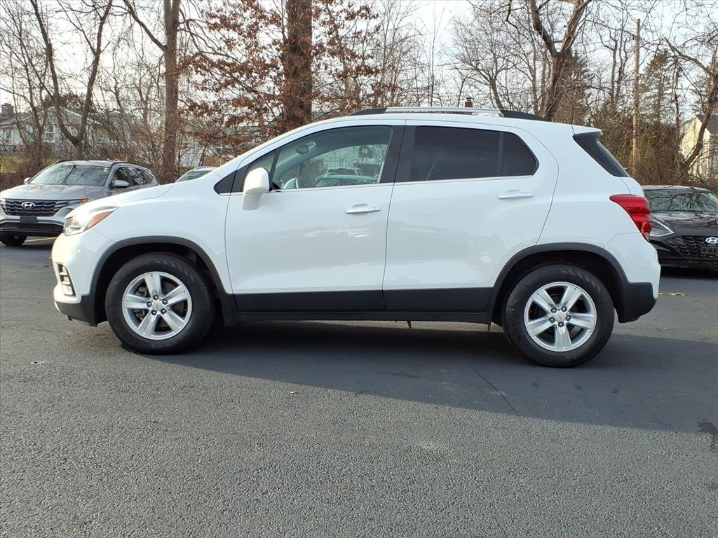 Used 2020 Chevrolet Trax LT with VIN KL7CJLSB2LB032609 for sale in Meriden, CT