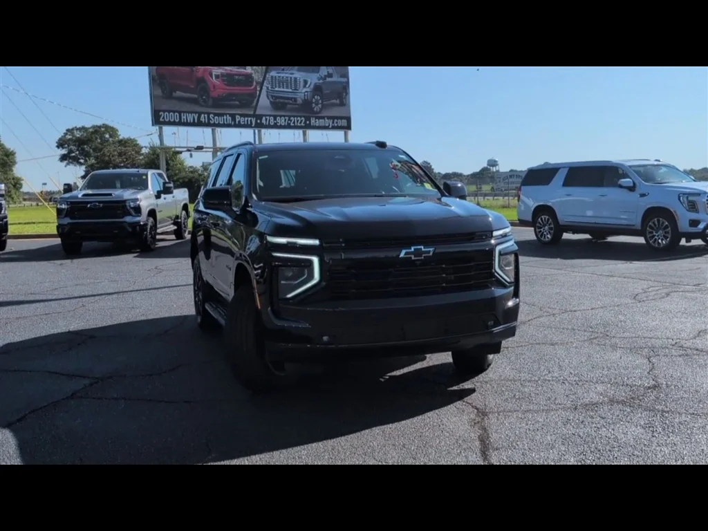 Used 2025 Black Chevrolet RST image 3
