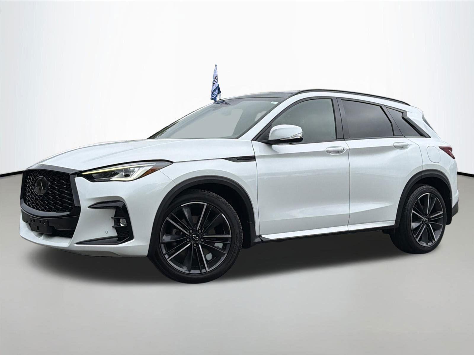 Used 2023 Radiant White INFINITI SPORT image 1