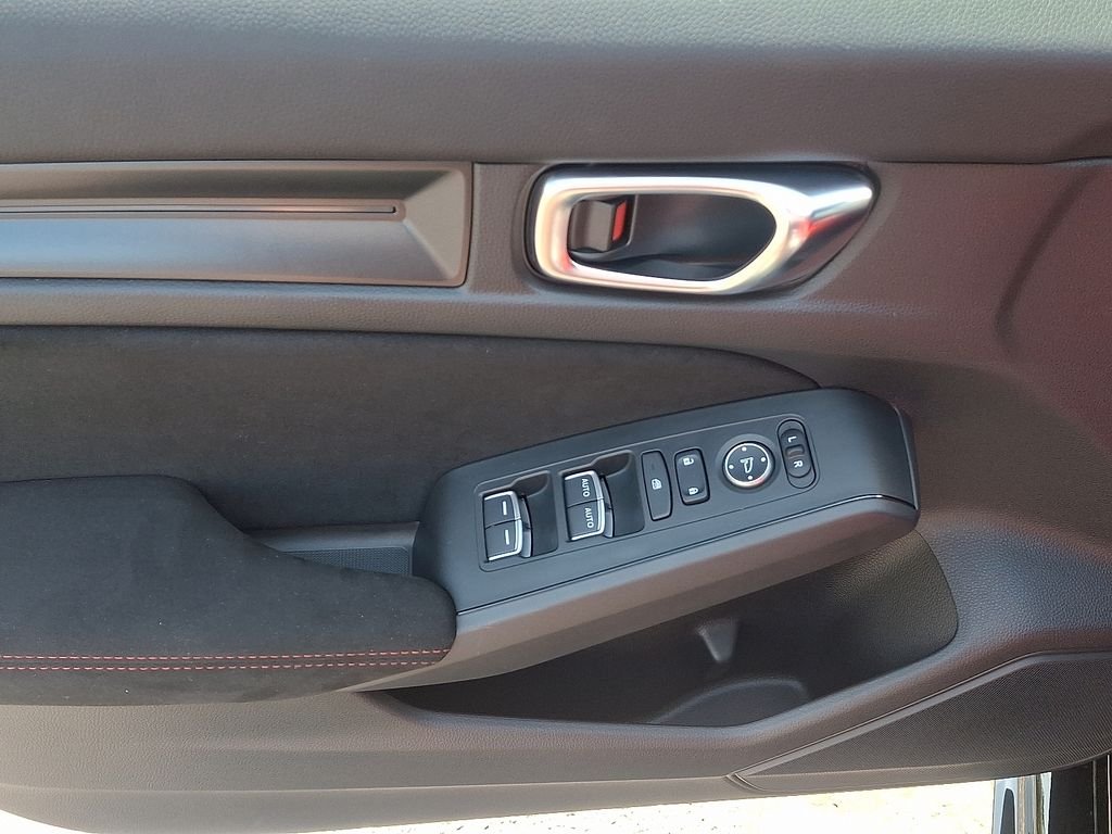 Certified Used 2023 Crystal Black Pearl Honda TYPE R image 13