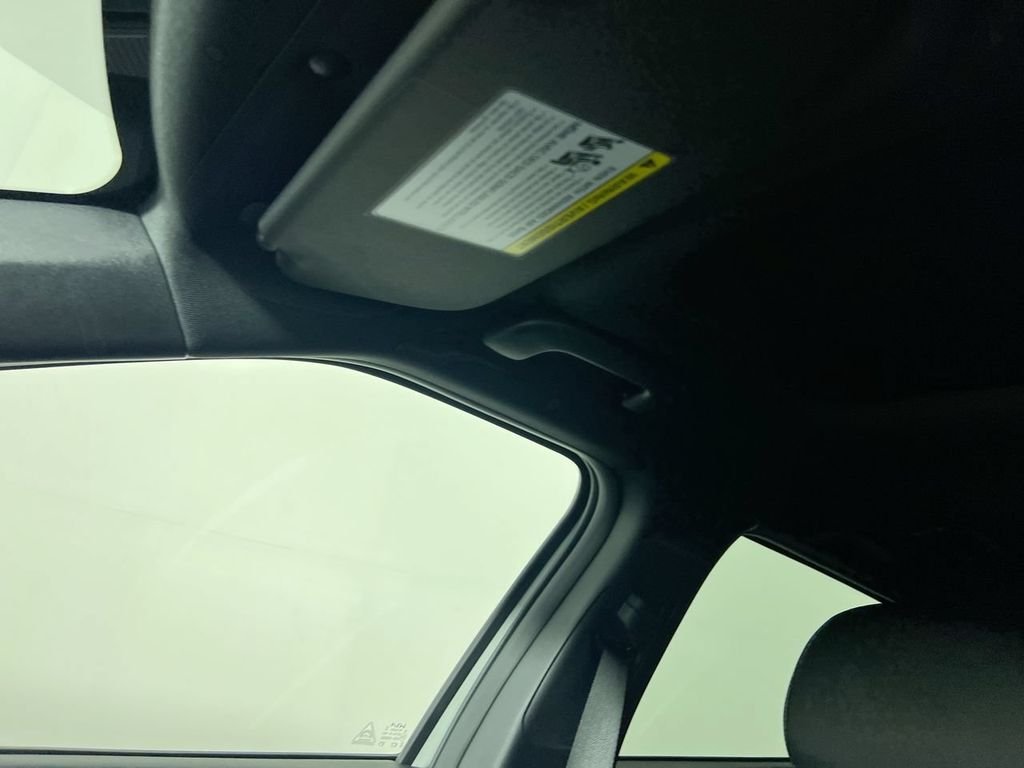 New 2026 Wolf Gray Kia GT-LINE image 21