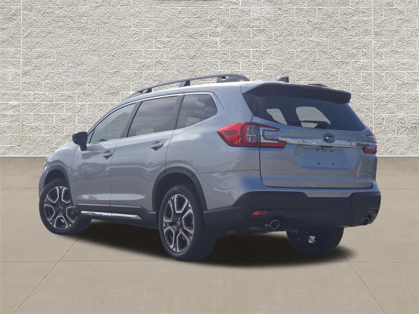 New 2027 ICE SILVER METALLIC Subaru Limited 7-Passenger image 5
