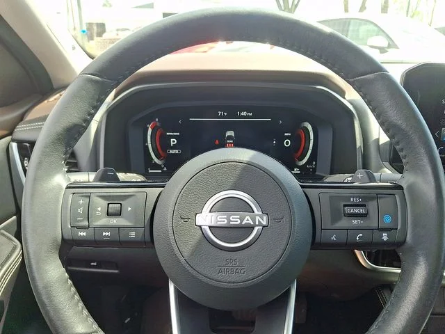 Used 2023 Gray Nissan Platinum image 22
