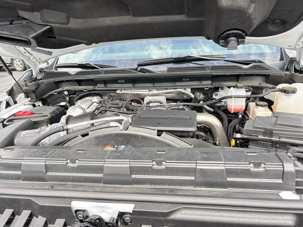 Used 2024 Summit White GMC AT4 image 14
