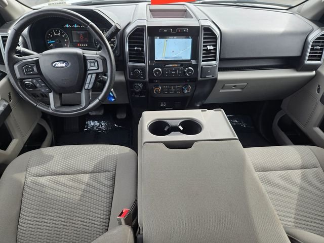 Used 2018 Silver Ford XLT image 9