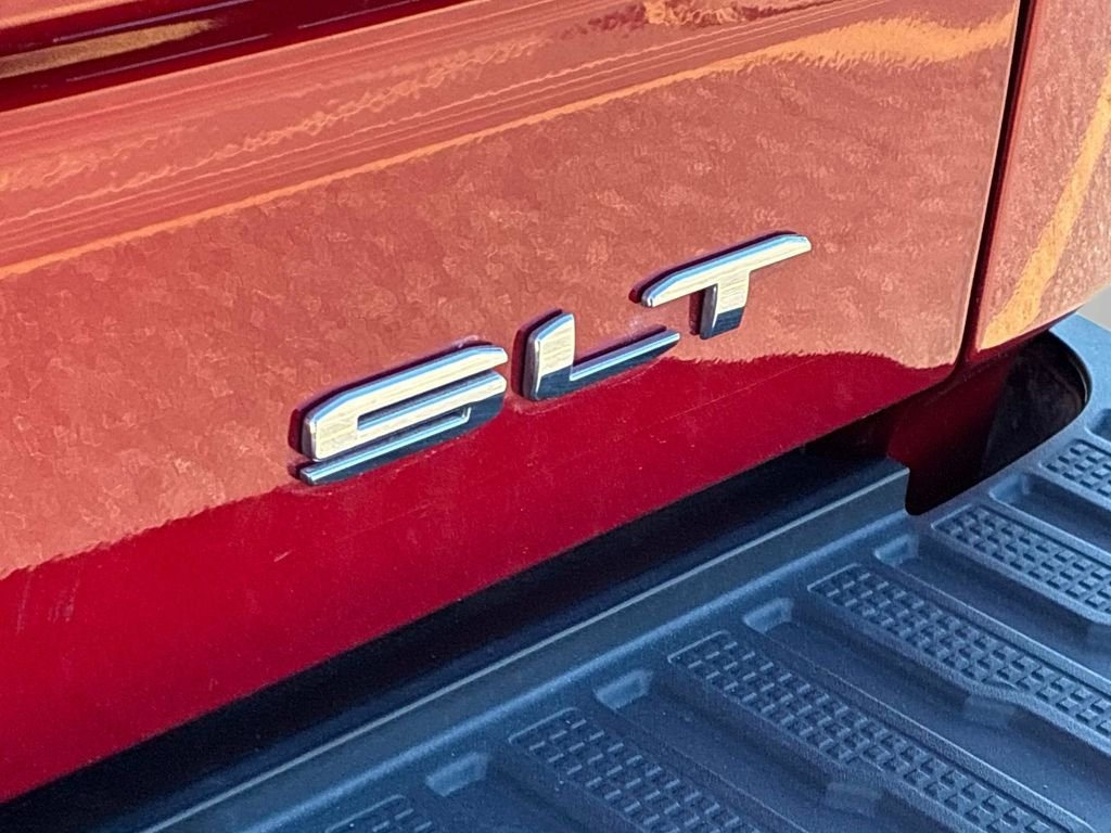 Used 2021 Red GMC SLT image 11