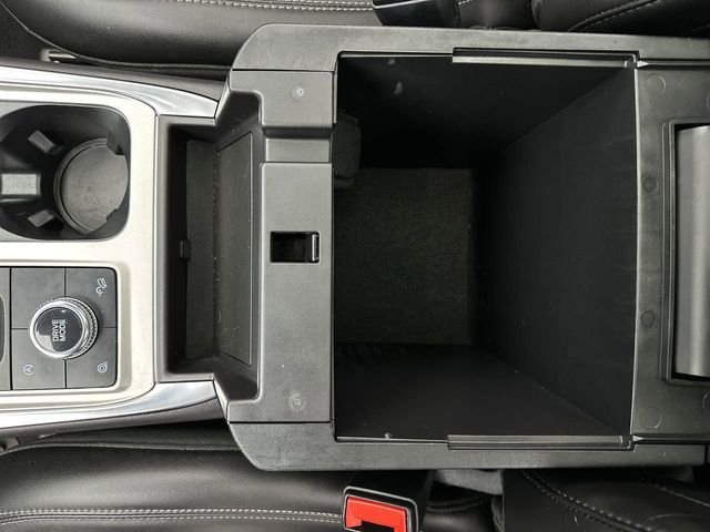 Used 2023 Black Ford XLT image 20