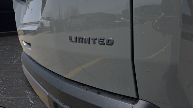 New 2026 Sting-Gray Clearcoat Jeep Limited image 39