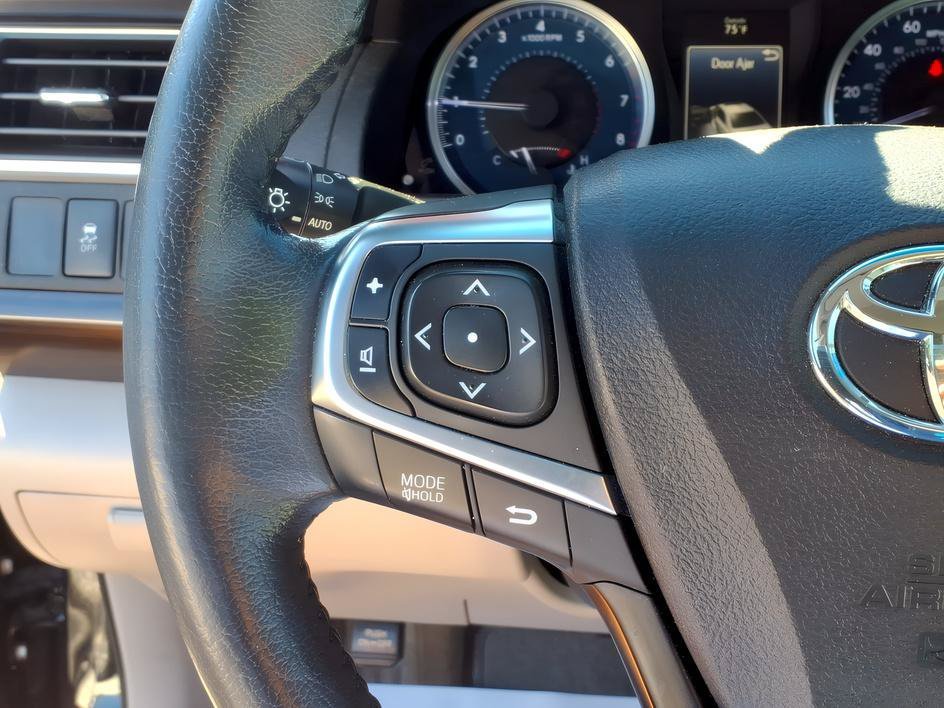 Used 2015 Attitude Black Toyota XLE image 24