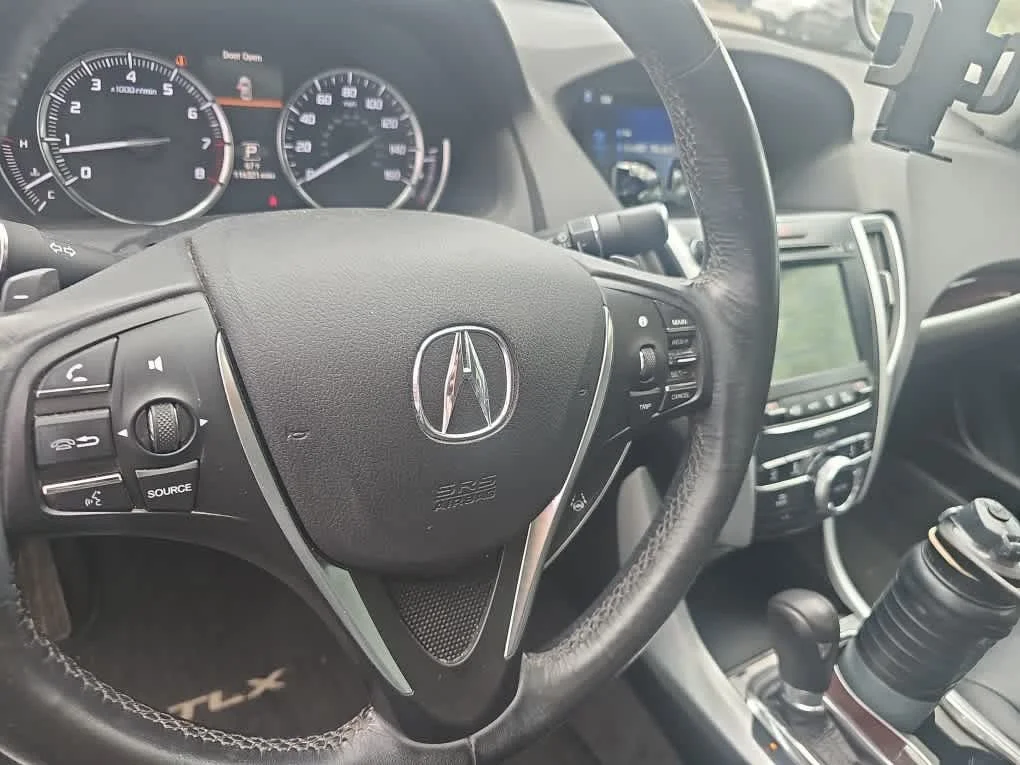 Used 2017 Lunar Silver Metallic Acura w/Technology Pkg image 7