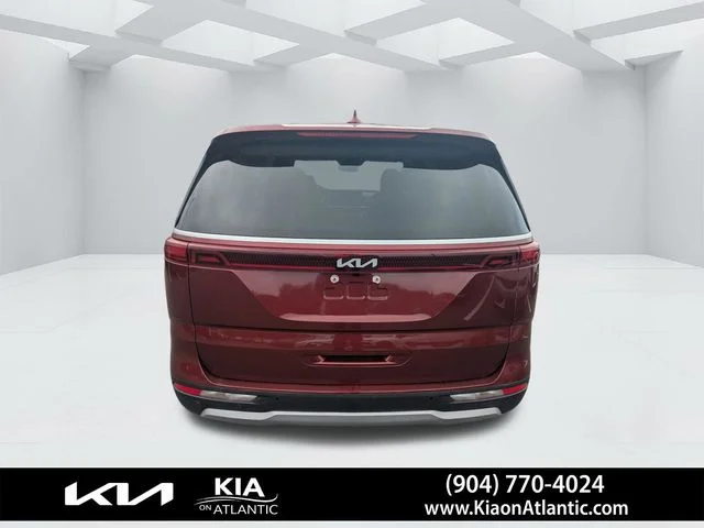 Used 2024 Red Kia LX image 5