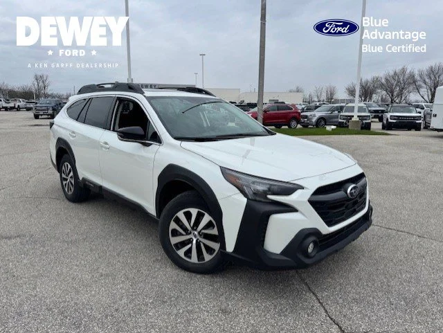 2025 Subaru Outback Premium's photo