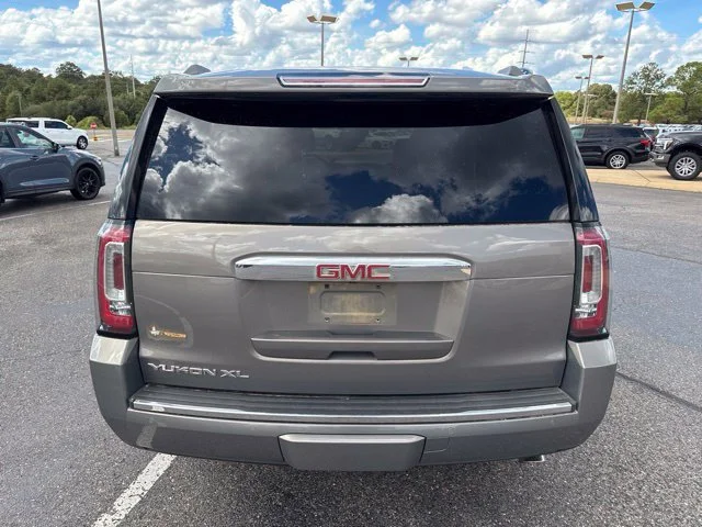Used 2019 Gray GMC Denali image 19