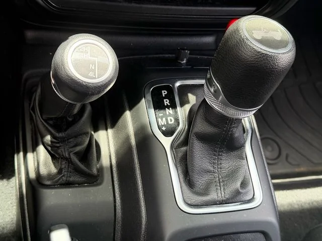 Used 2022 Bright White Clearcoat Jeep Sport S image 20