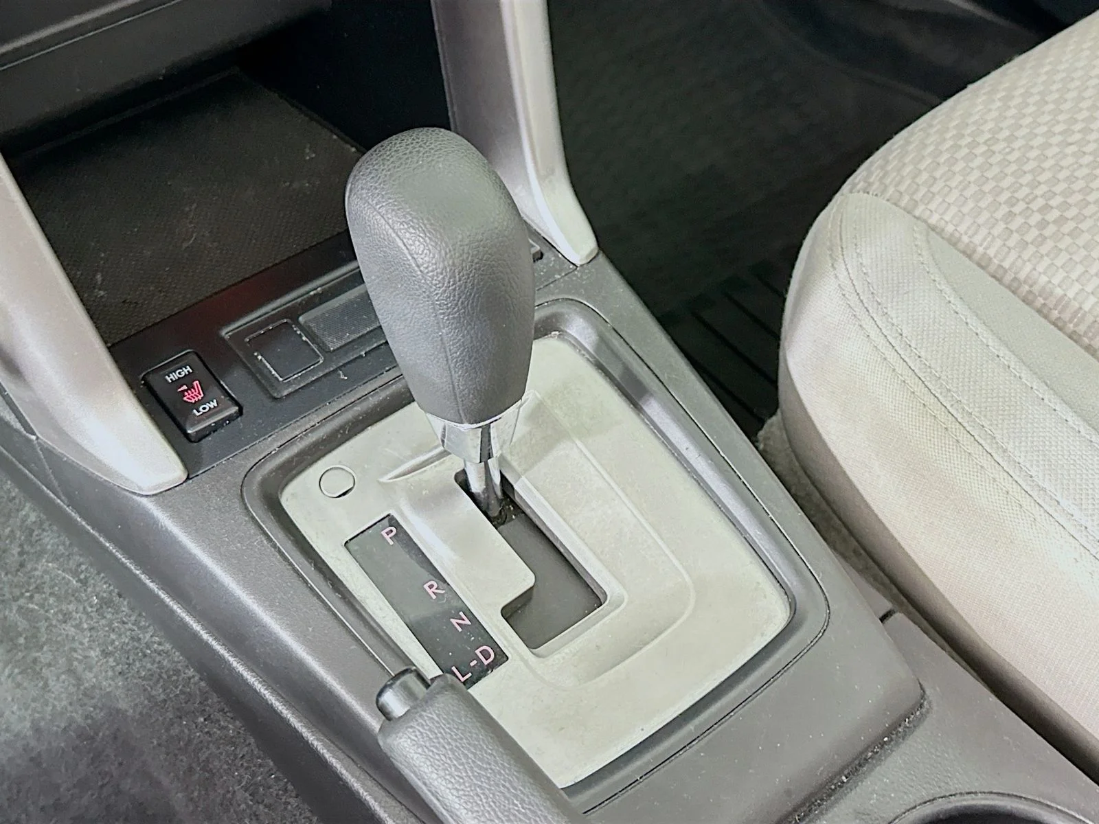 Used 2015 Green Subaru 2.5i Premium image 16