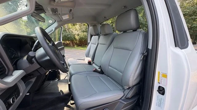 New 2026 Oxford White Ford F-250® XL image 31