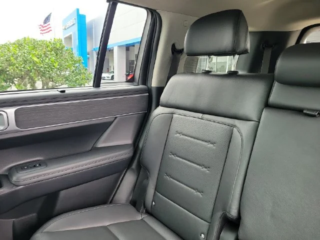 2024 Hyundai Santa Fe Limited - Photo 11