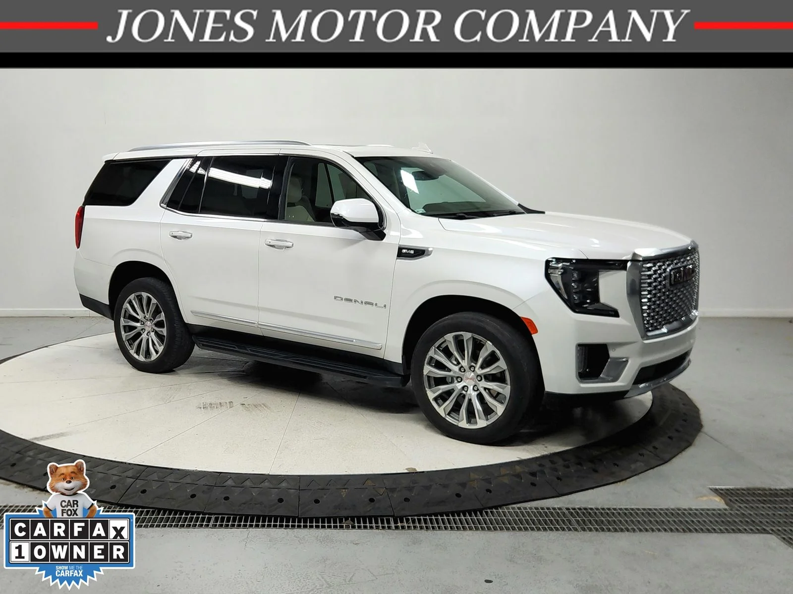 Used 2023 White Frost Tricoat GMC Denali image 1