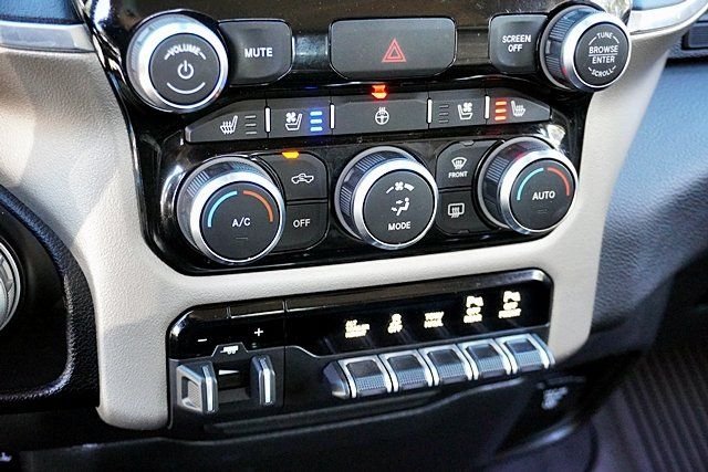 Used 2021 Silver Ram Laramie image 40