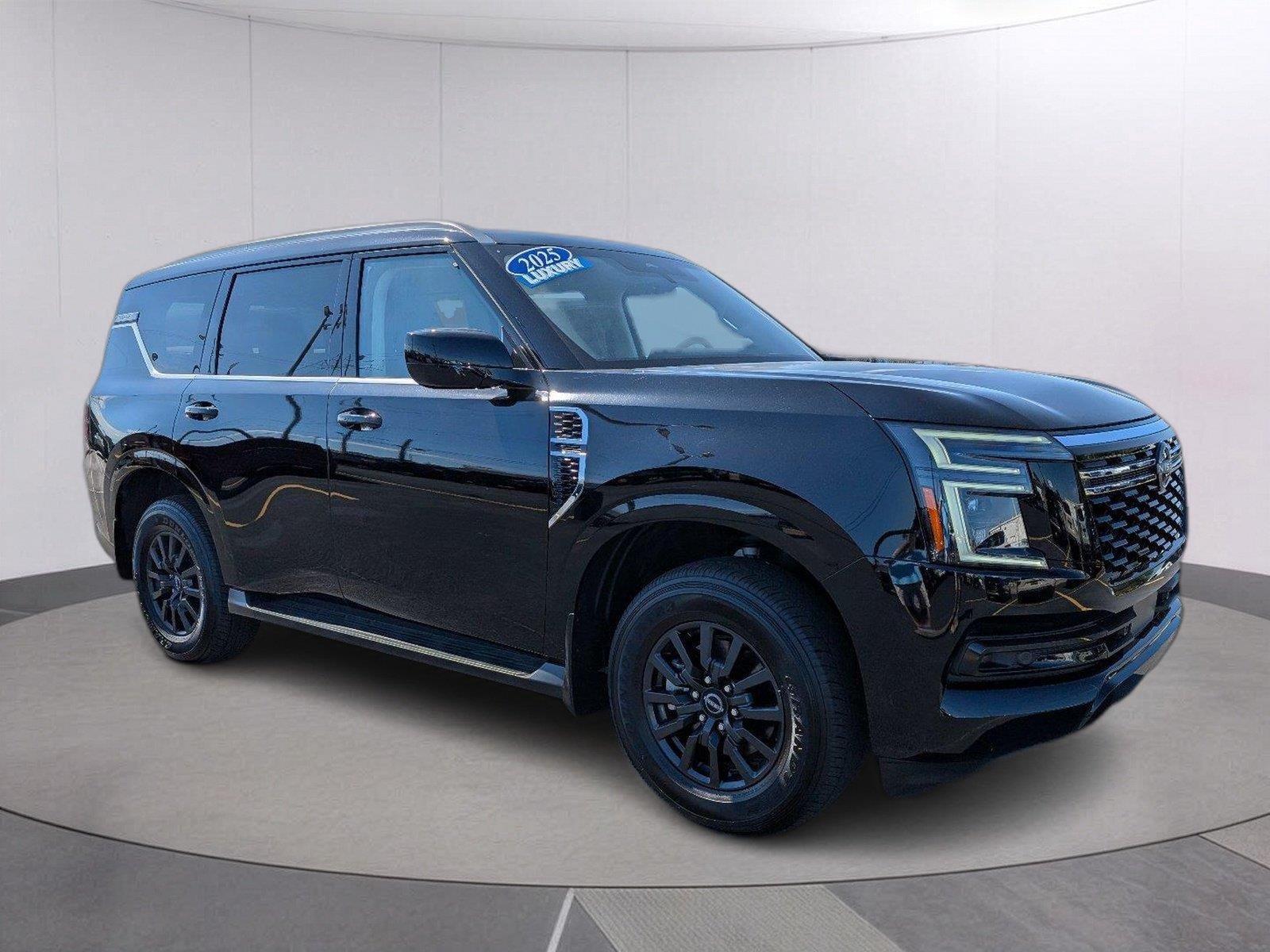 Used 2025 Super Black Nissan SV image 9